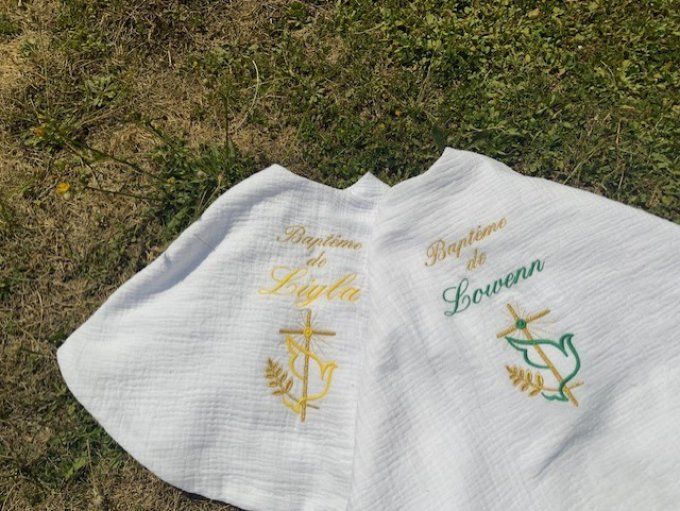 Cape de baptême avant arrière