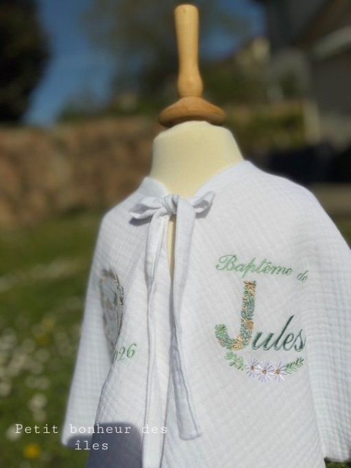 Cape de Baptême lettre fleur