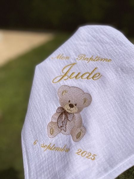 Broderie baptême